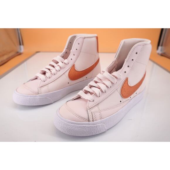 Nike Blazer Mid 77 Ess Soft Pink Copper basketbal Sneakers Trainers Size 5.5 New - Picture 2 of 8